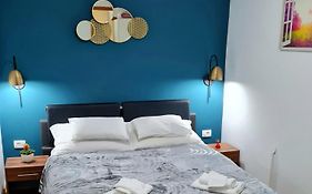 Inchy Accommodation - In The Center Of Diocletian'S Palace